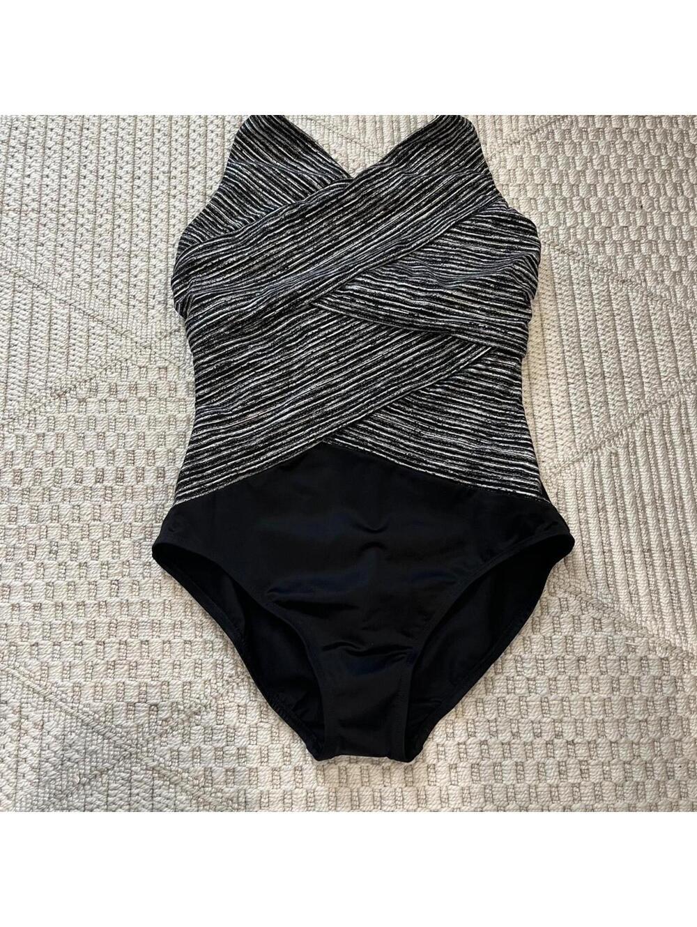 Miraclesuit Swimwear Selenite Brio One-Piece Swimsuit - Picture 3 of 6